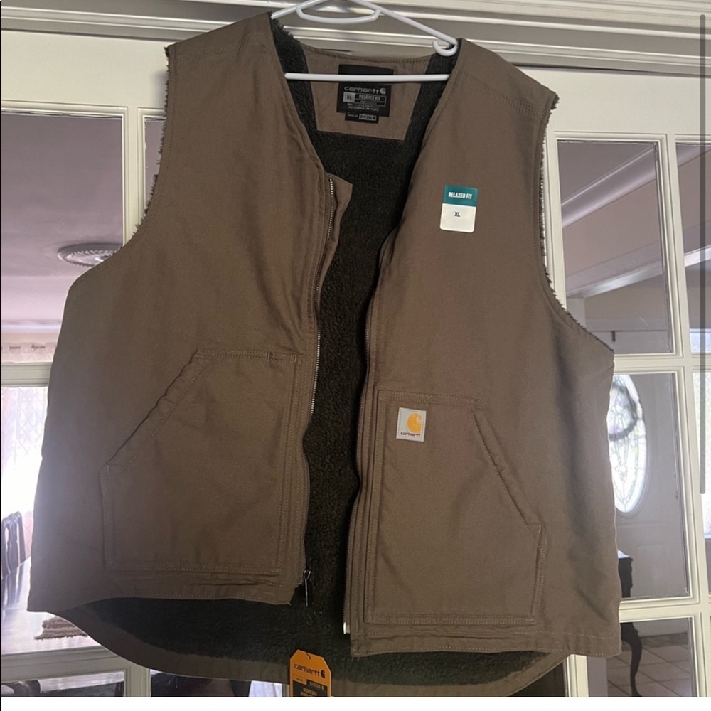 XL Carhartt men’s vest